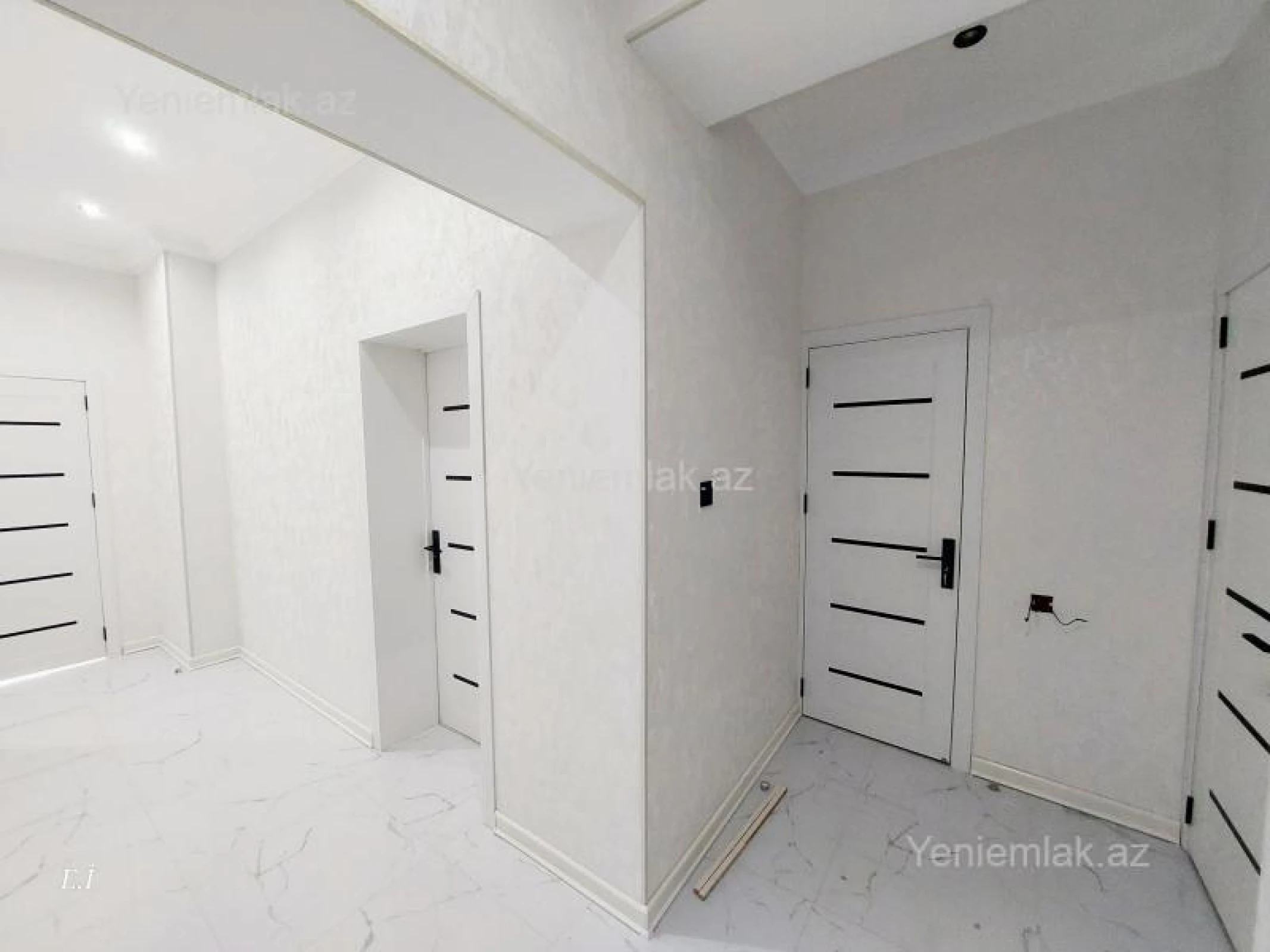 Satılır 3 otaqlı yeni tikili 85.5 m²