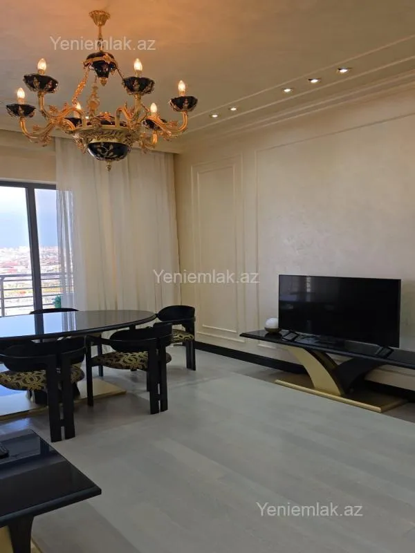 Satılır 3 otaqlı yeni tikili 120 m²