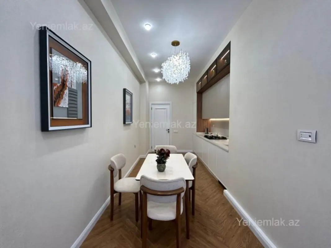 Satılır 3 otaqlı yeni tikili 120 m²