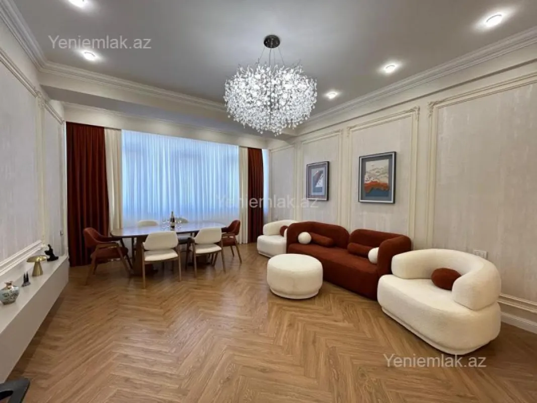 Satılır 3 otaqlı yeni tikili 120 m²