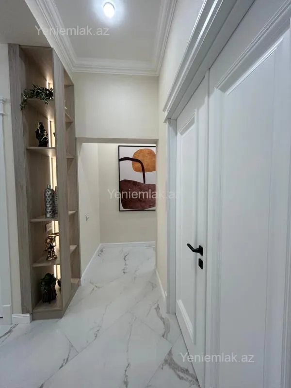 Satılır 3 otaqlı yeni tikili 120 m²