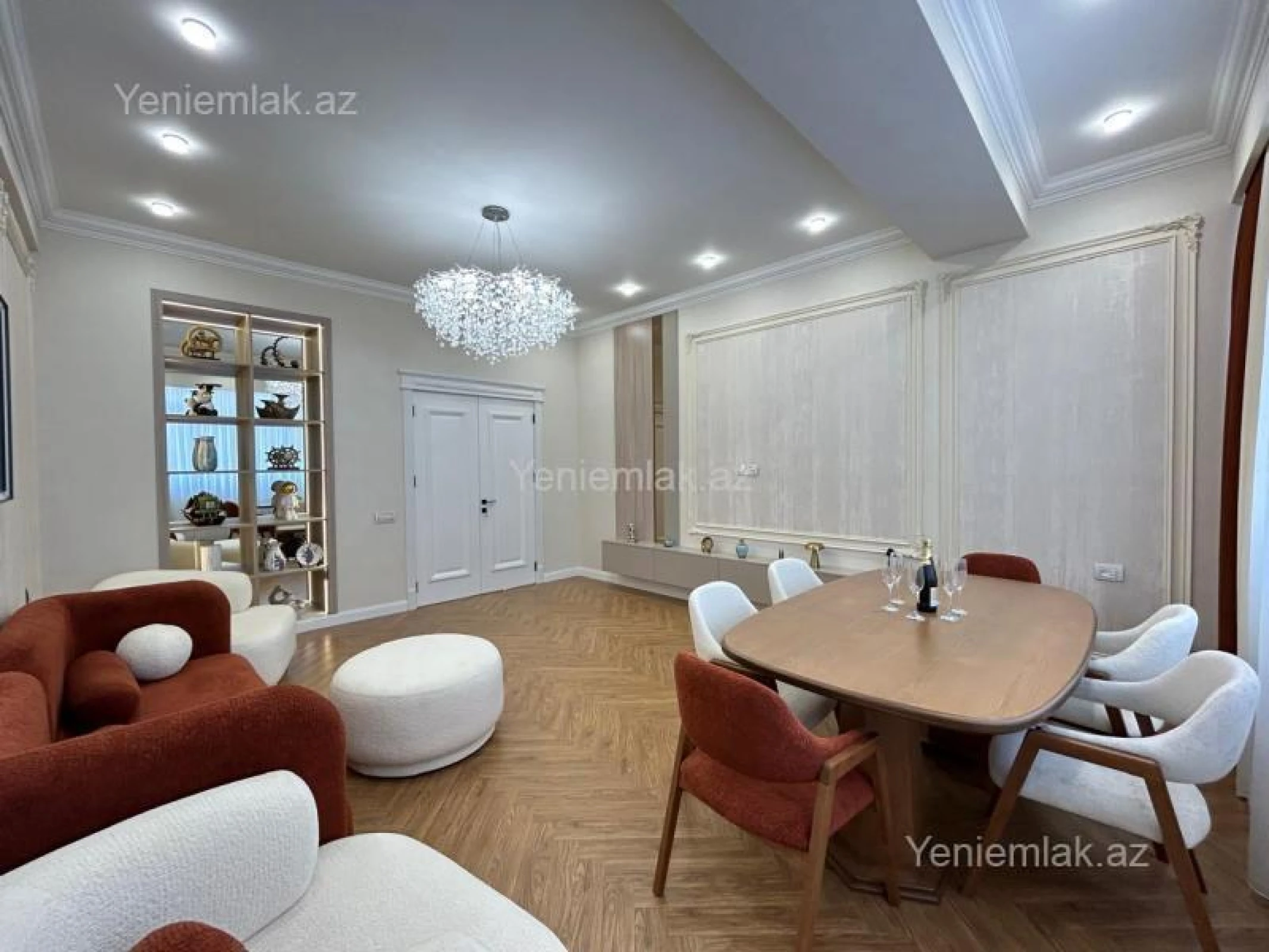 Satılır 3 otaqlı yeni tikili 120 m²