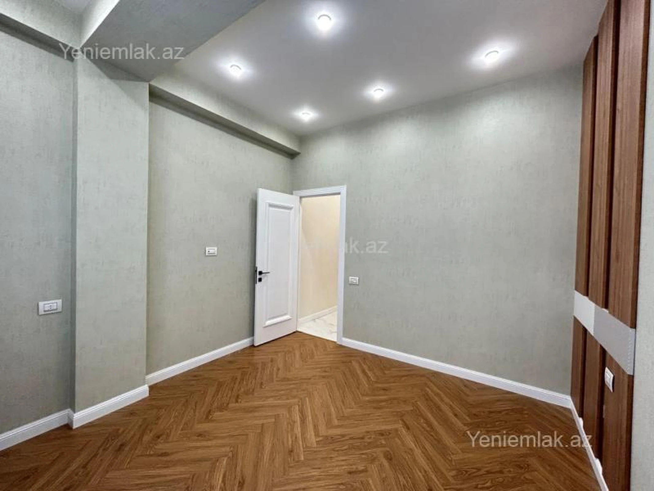 Satılır 3 otaqlı yeni tikili 120 m²