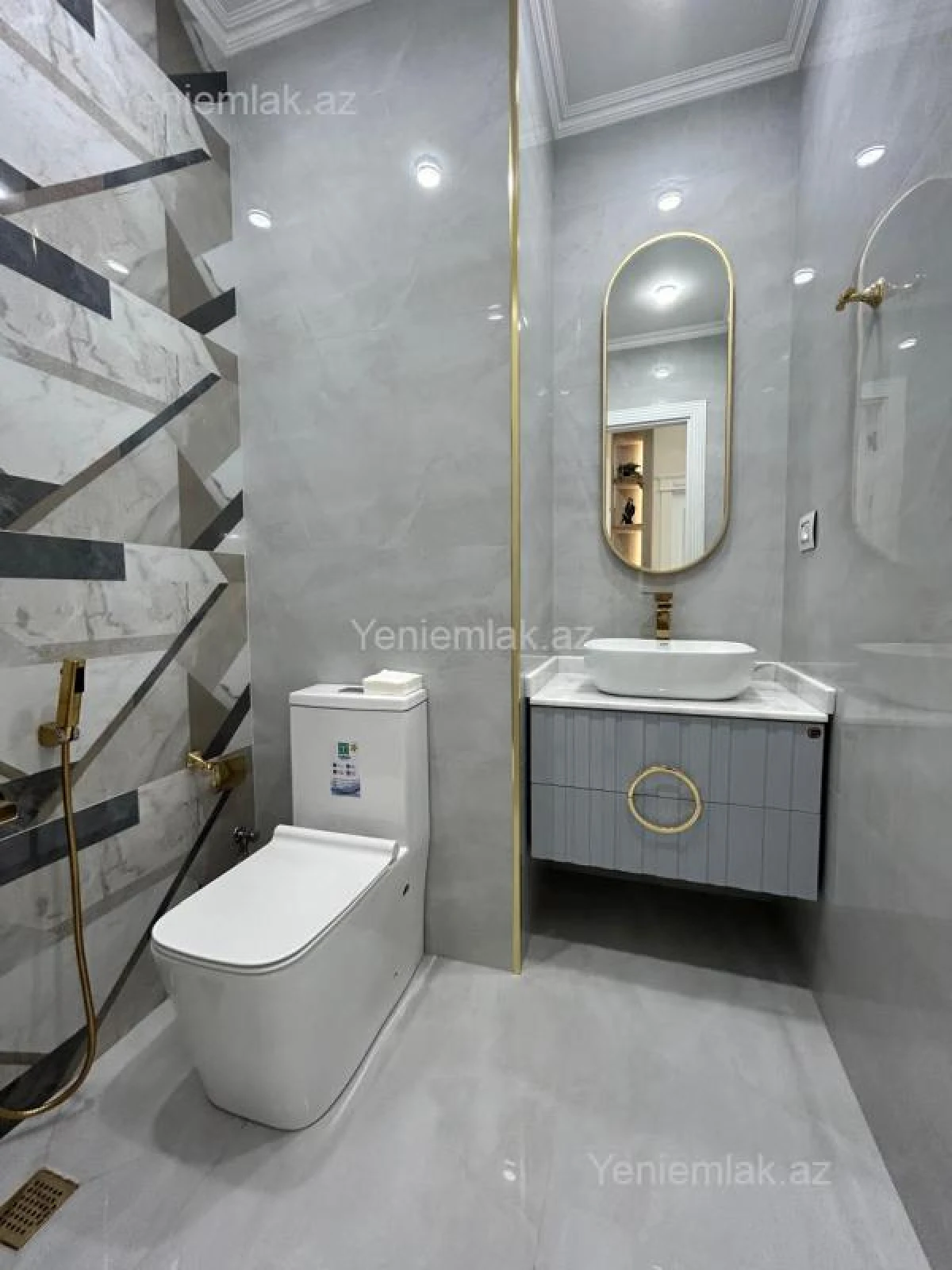 Satılır 3 otaqlı yeni tikili 120 m²