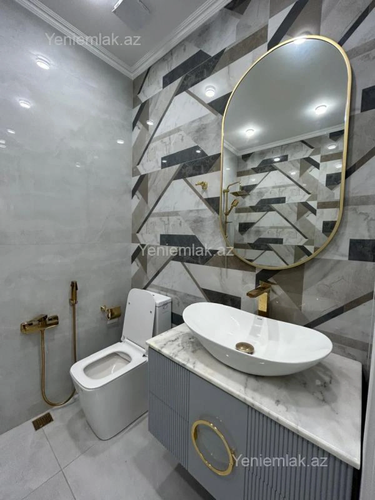 Satılır 3 otaqlı yeni tikili 120 m²