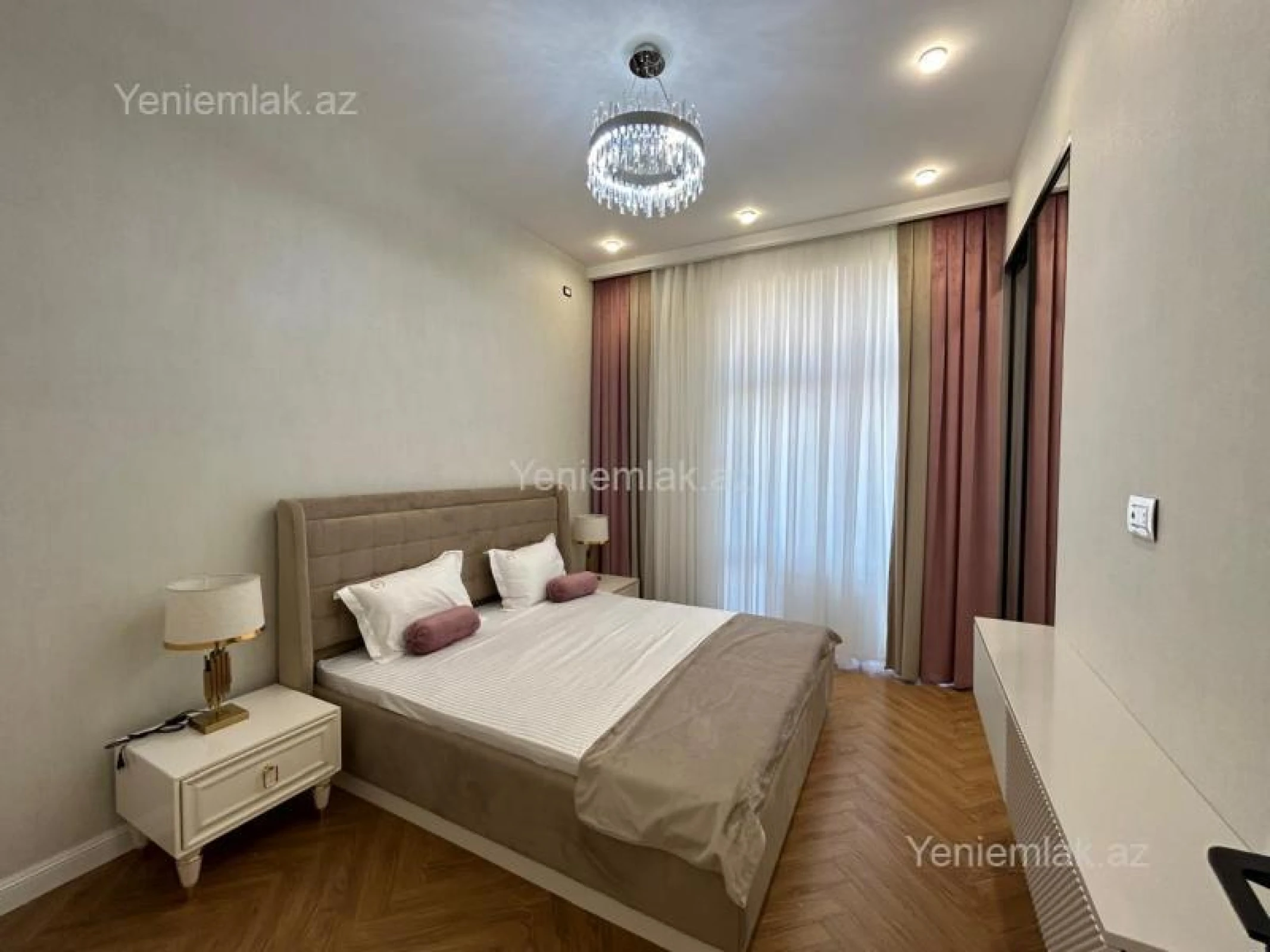 Satılır 3 otaqlı yeni tikili 120 m²