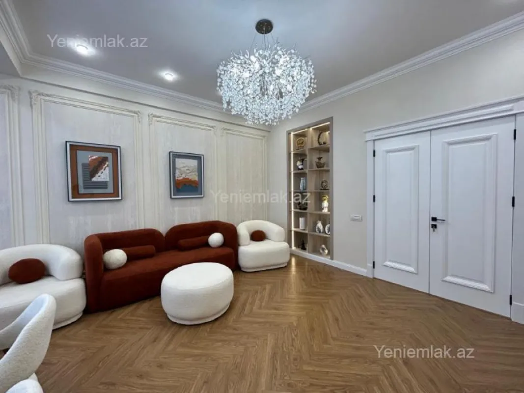 Satılır 3 otaqlı yeni tikili 120 m²