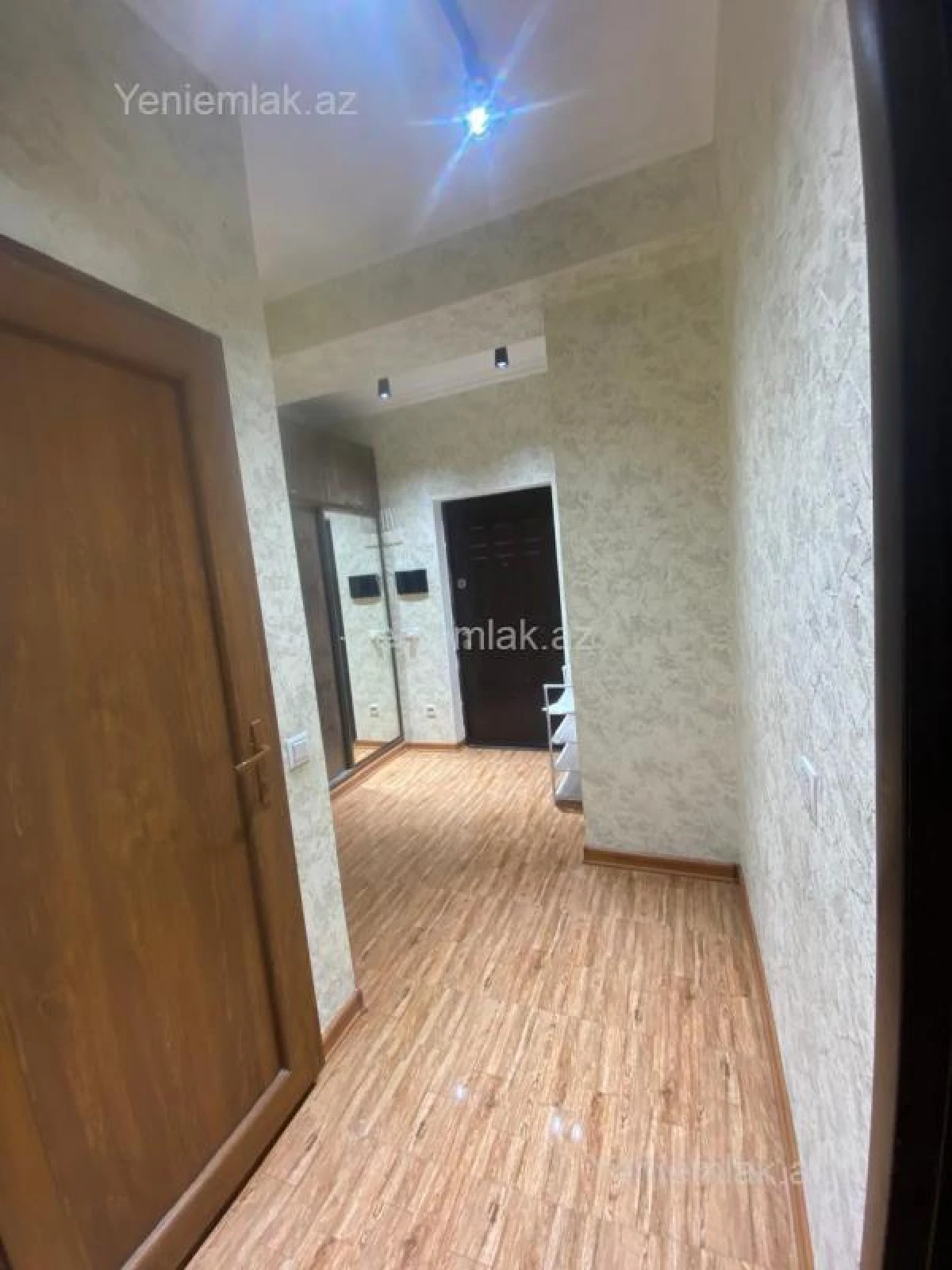 Satılır 2 otaqlı yeni tikili 70 m²