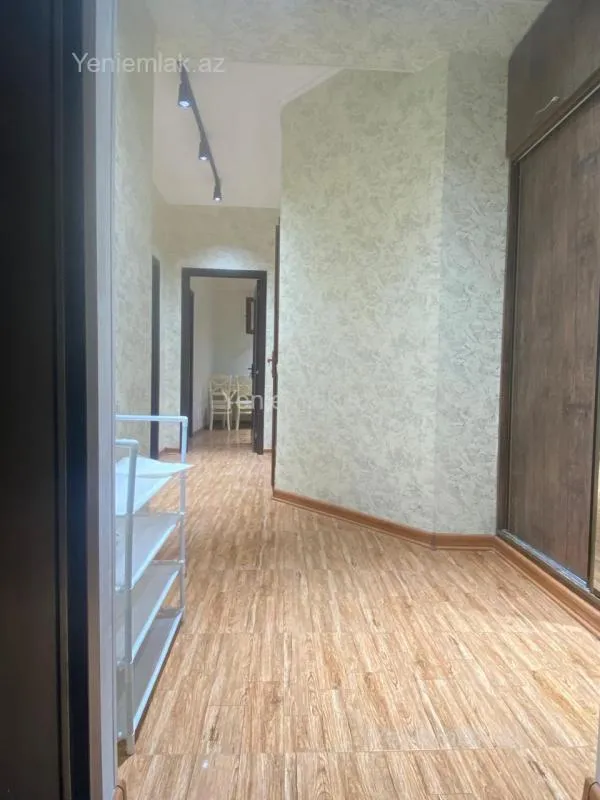 Satılır 2 otaqlı yeni tikili 70 m²