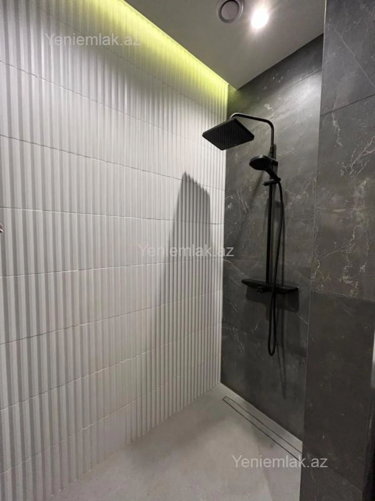 Satılır 4 otaqlı yeni tikili 150 m²