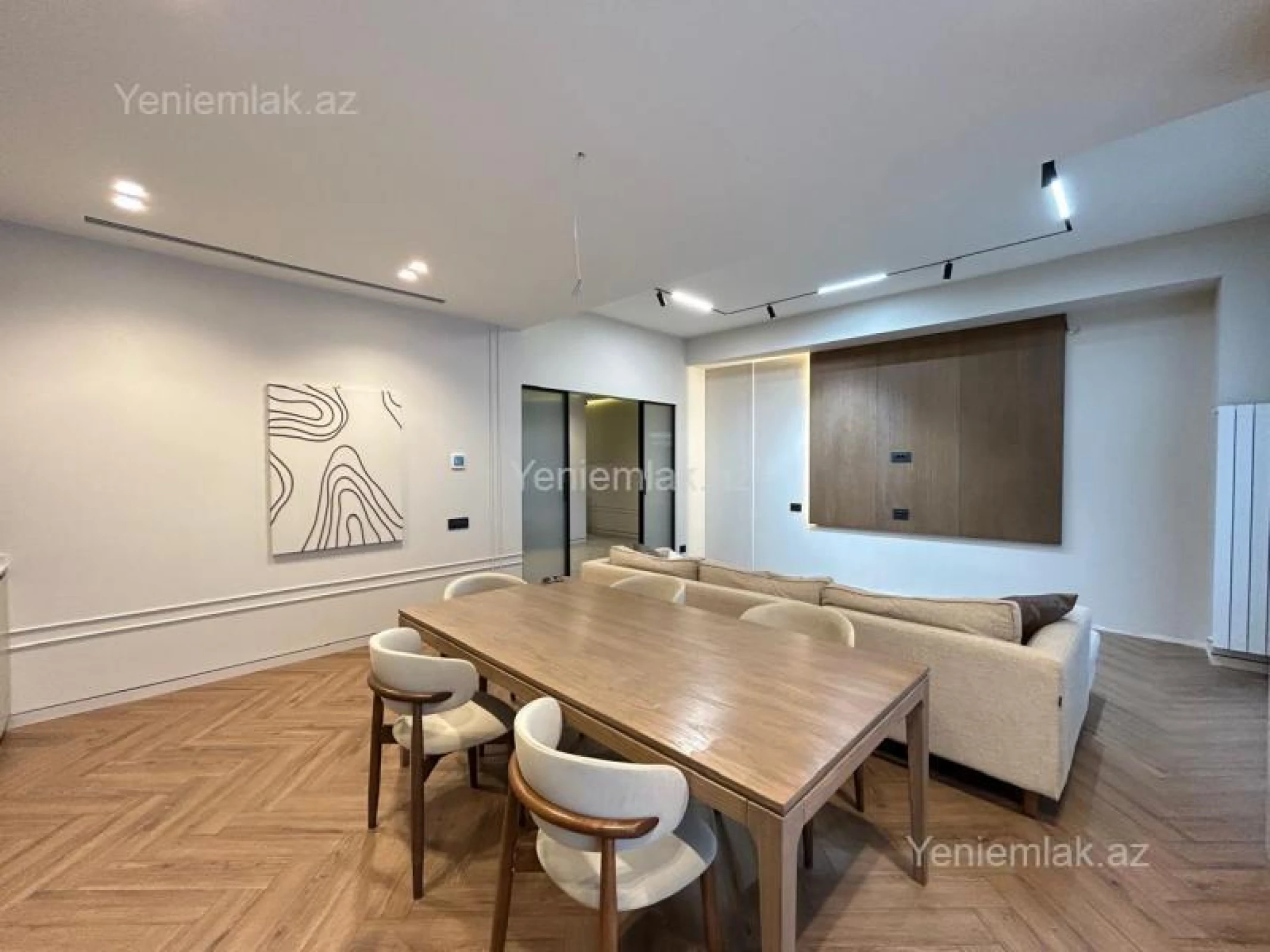 Satılır 4 otaqlı yeni tikili 150 m²