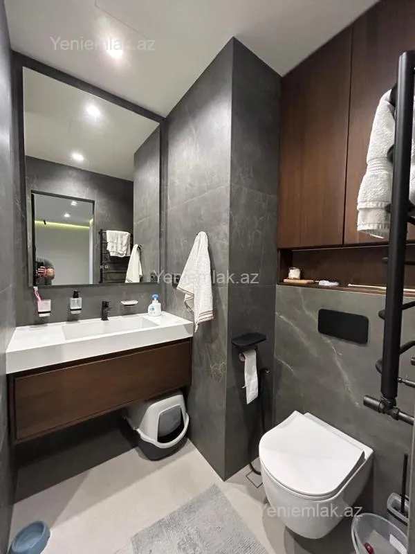 Satılır 4 otaqlı yeni tikili 150 m²