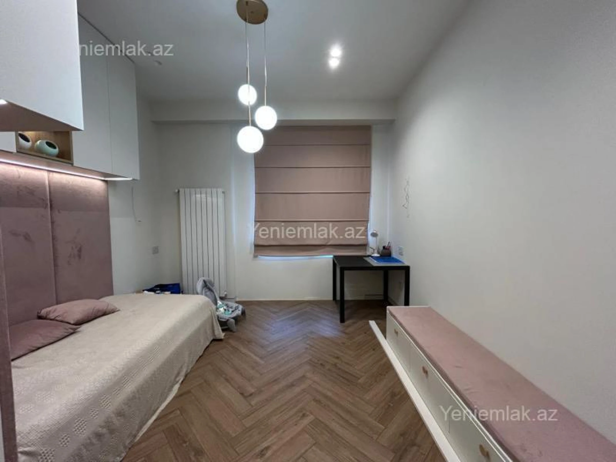 Satılır 4 otaqlı yeni tikili 150 m²