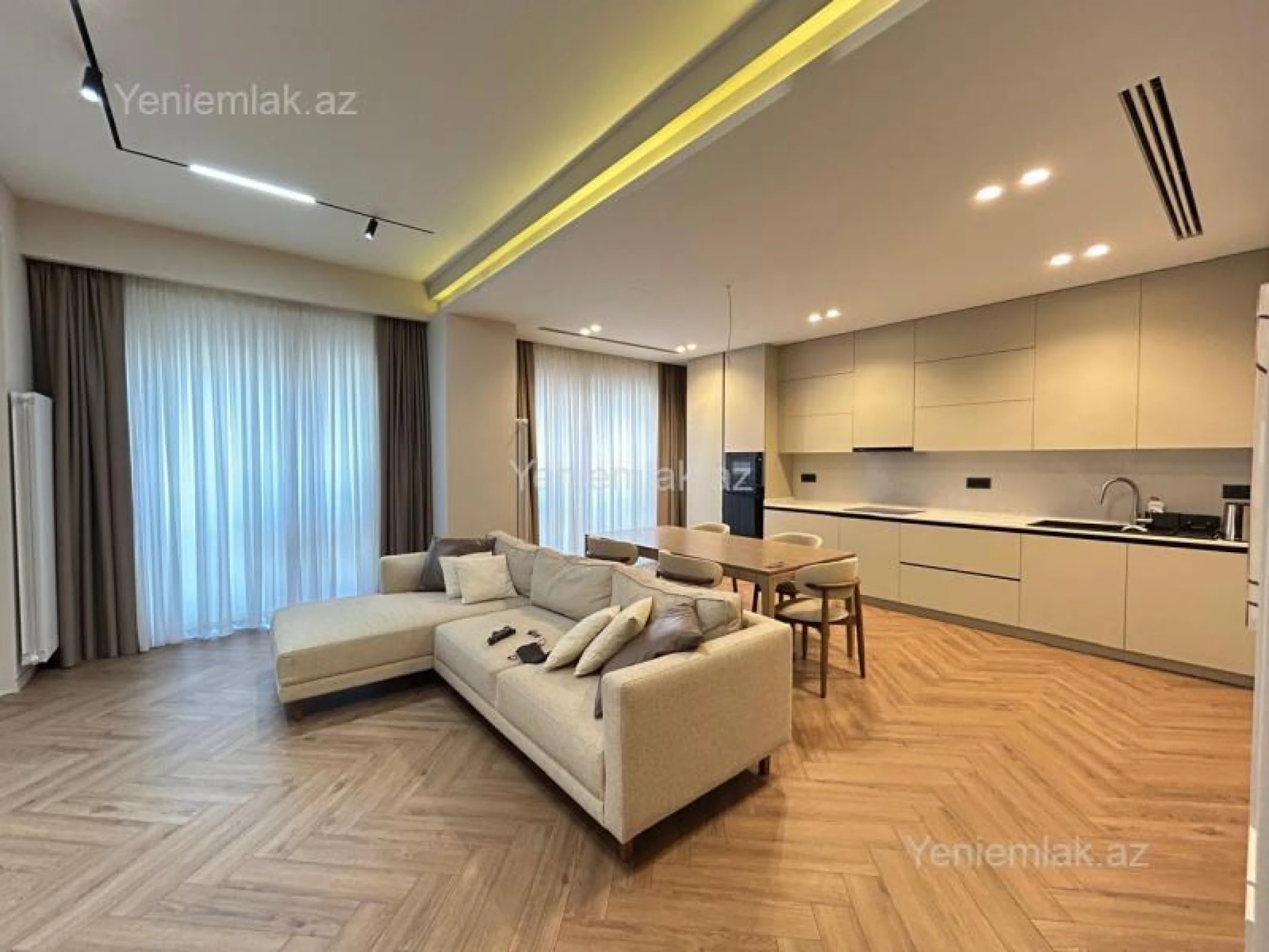 Satılır 4 otaqlı yeni tikili 150 m²