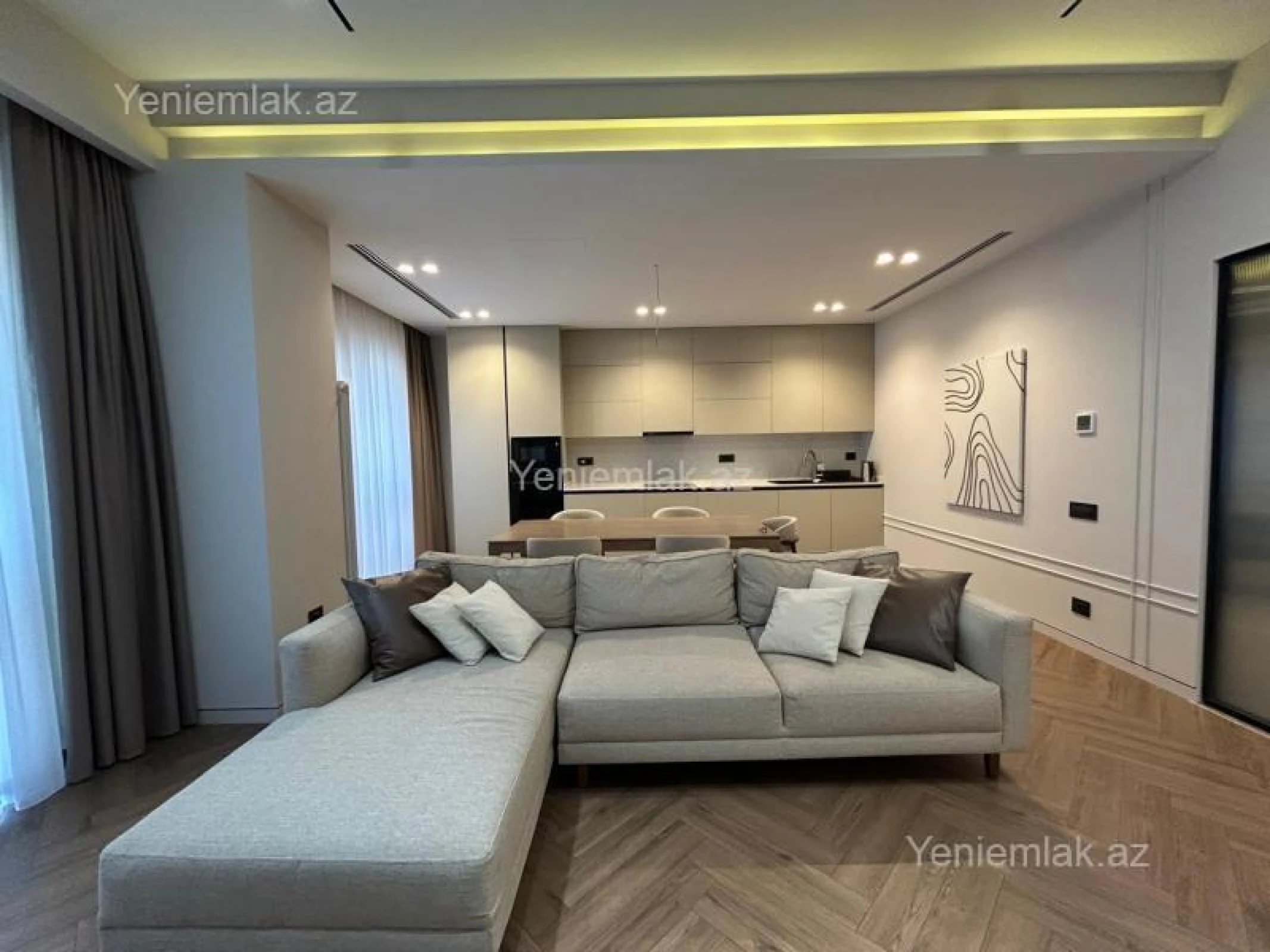 Satılır 4 otaqlı yeni tikili 150 m²