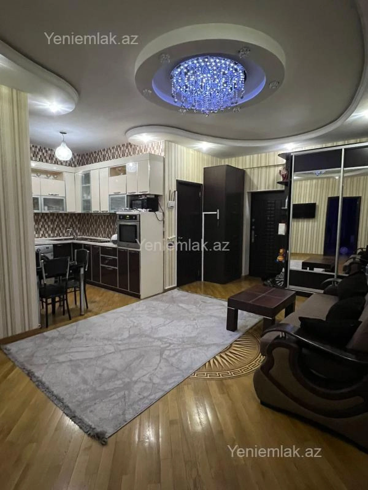 Satılır 3 otaqlı yeni tikili 100 m²