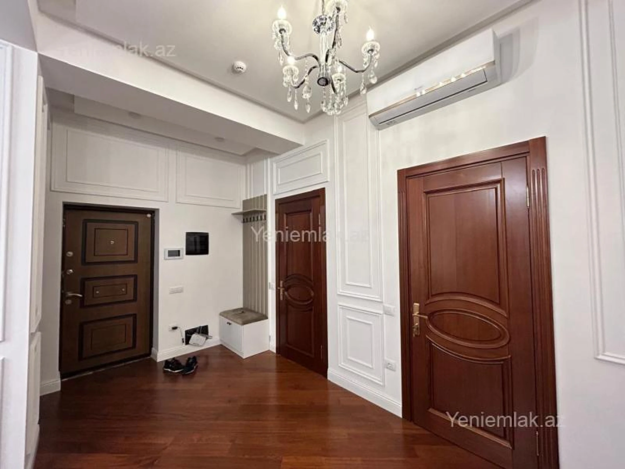 Satılır 3 otaqlı yeni tikili 200 m²