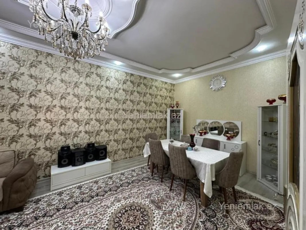 Satılır 4 otaqlı həyət evi 160 m²