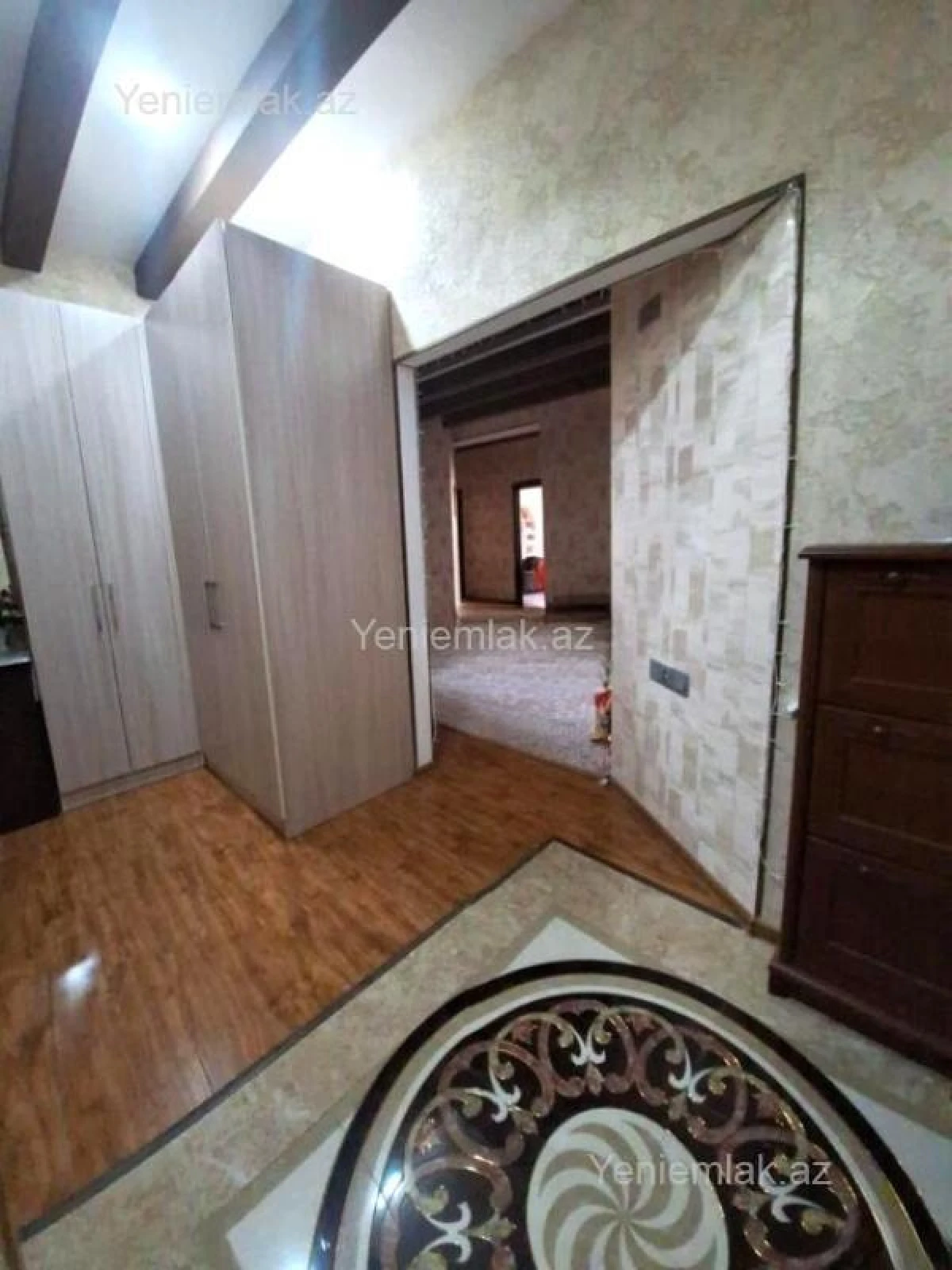 Satılır 3 otaqlı yeni tikili 125 m²