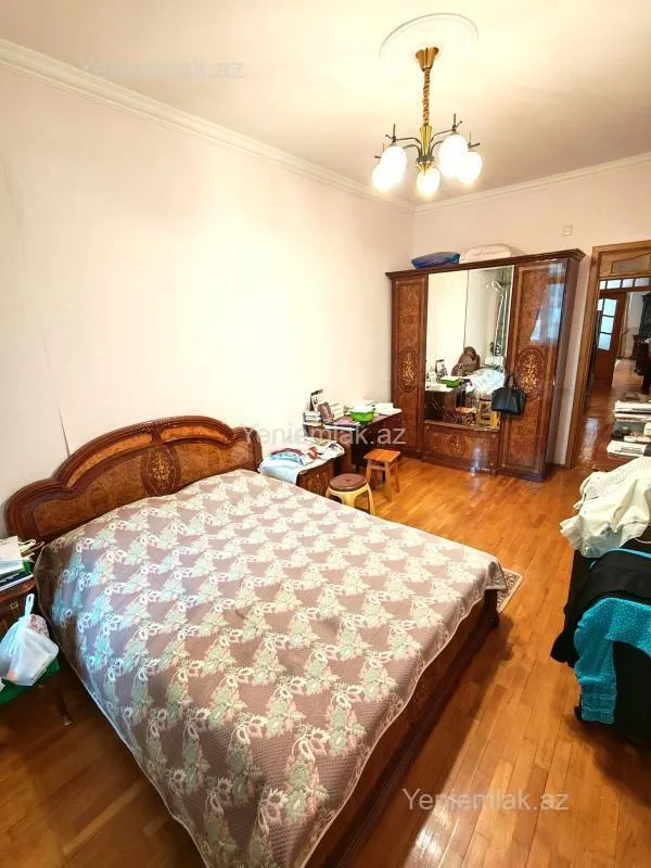 Satılır 4 otaqlı yeni tikili 165 m²