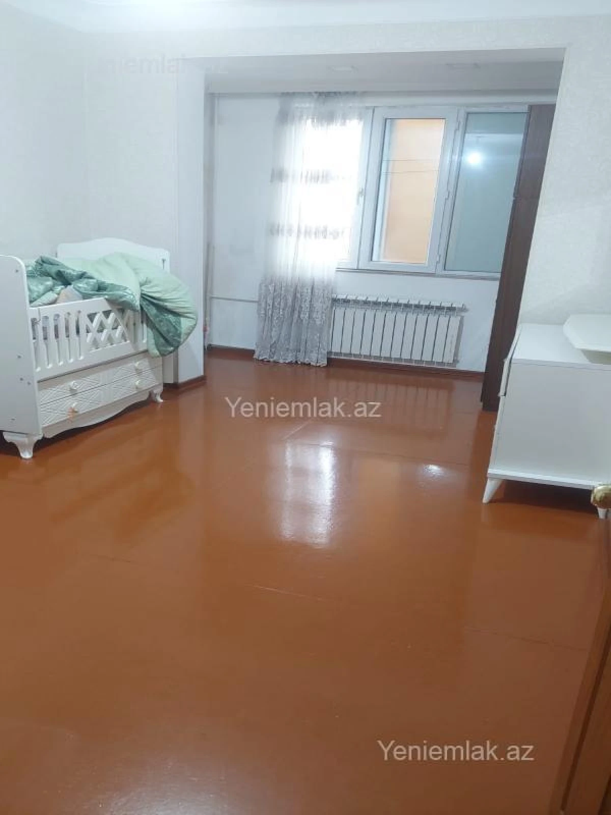 Satılır 2 otaqlı köhnə tikili 65 m²