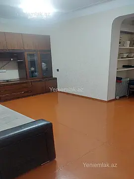 Satılır 2 otaqlı köhnə tikili 65 m²