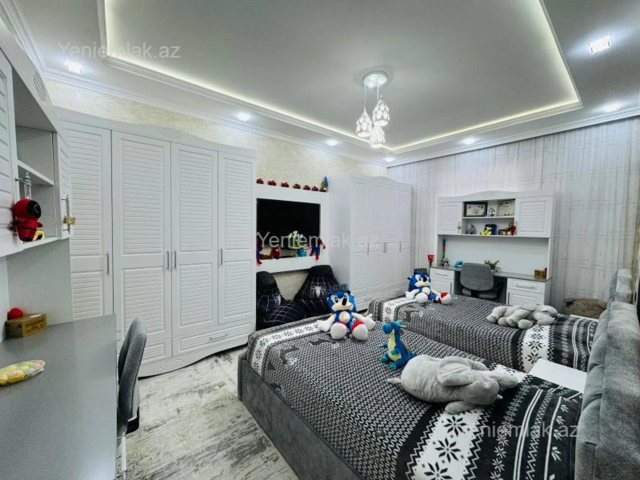 Satılır 4 otaqlı həyət evi 180 m²