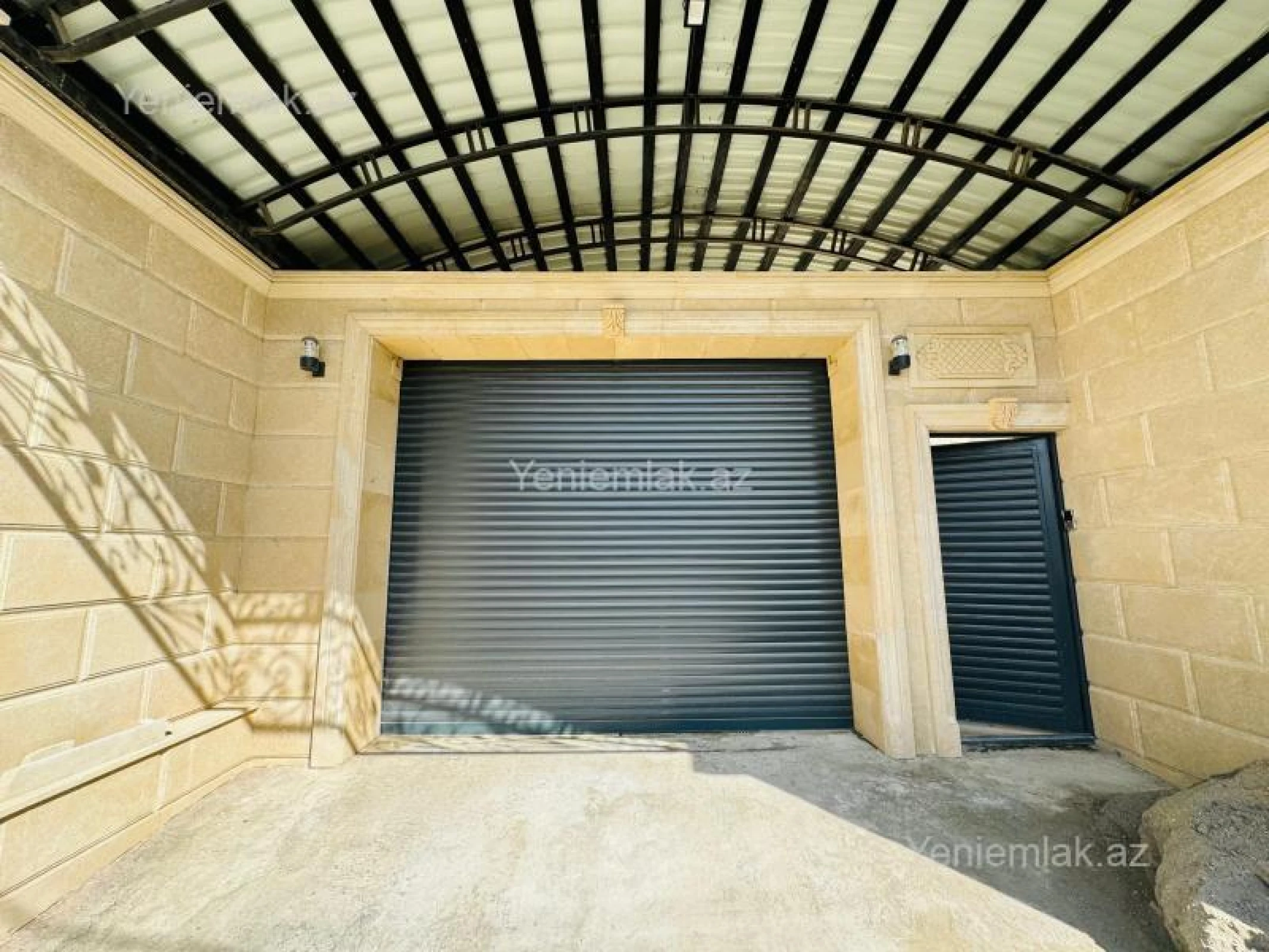 Satılır 4 otaqlı həyət evi 180 m²