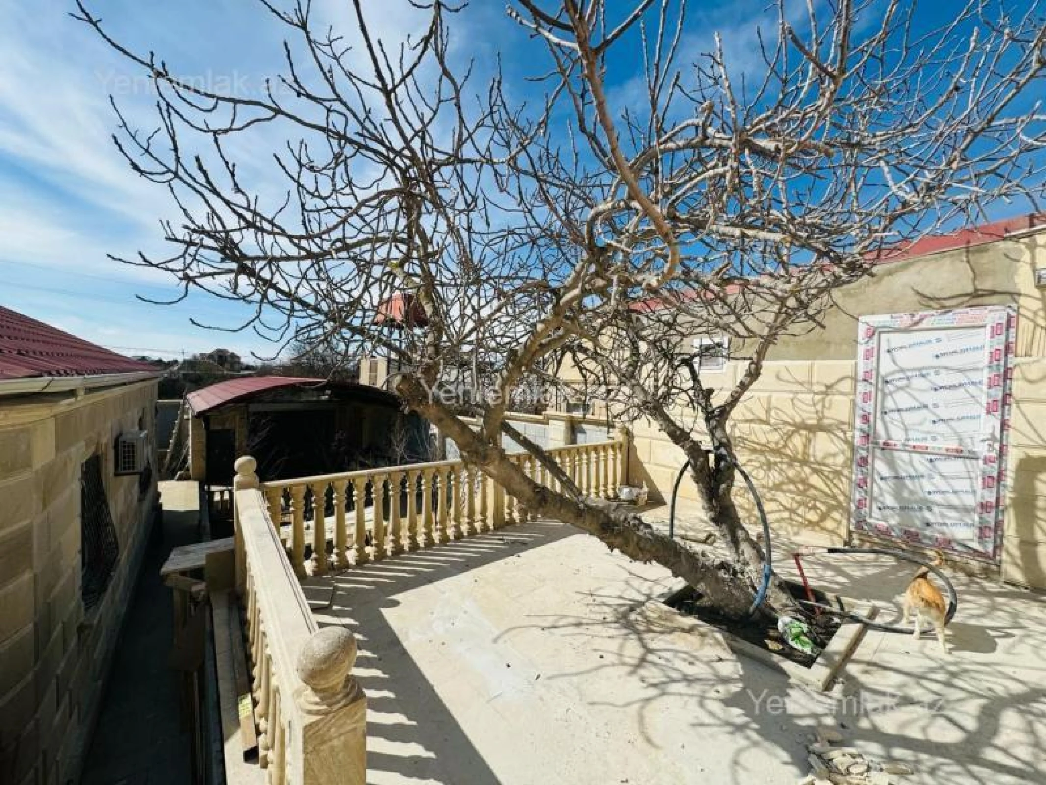 Satılır 4 otaqlı həyət evi 180 m²