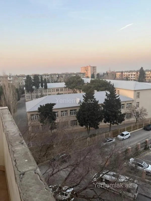 Satılır 3 otaqlı yeni tikili 90 m²