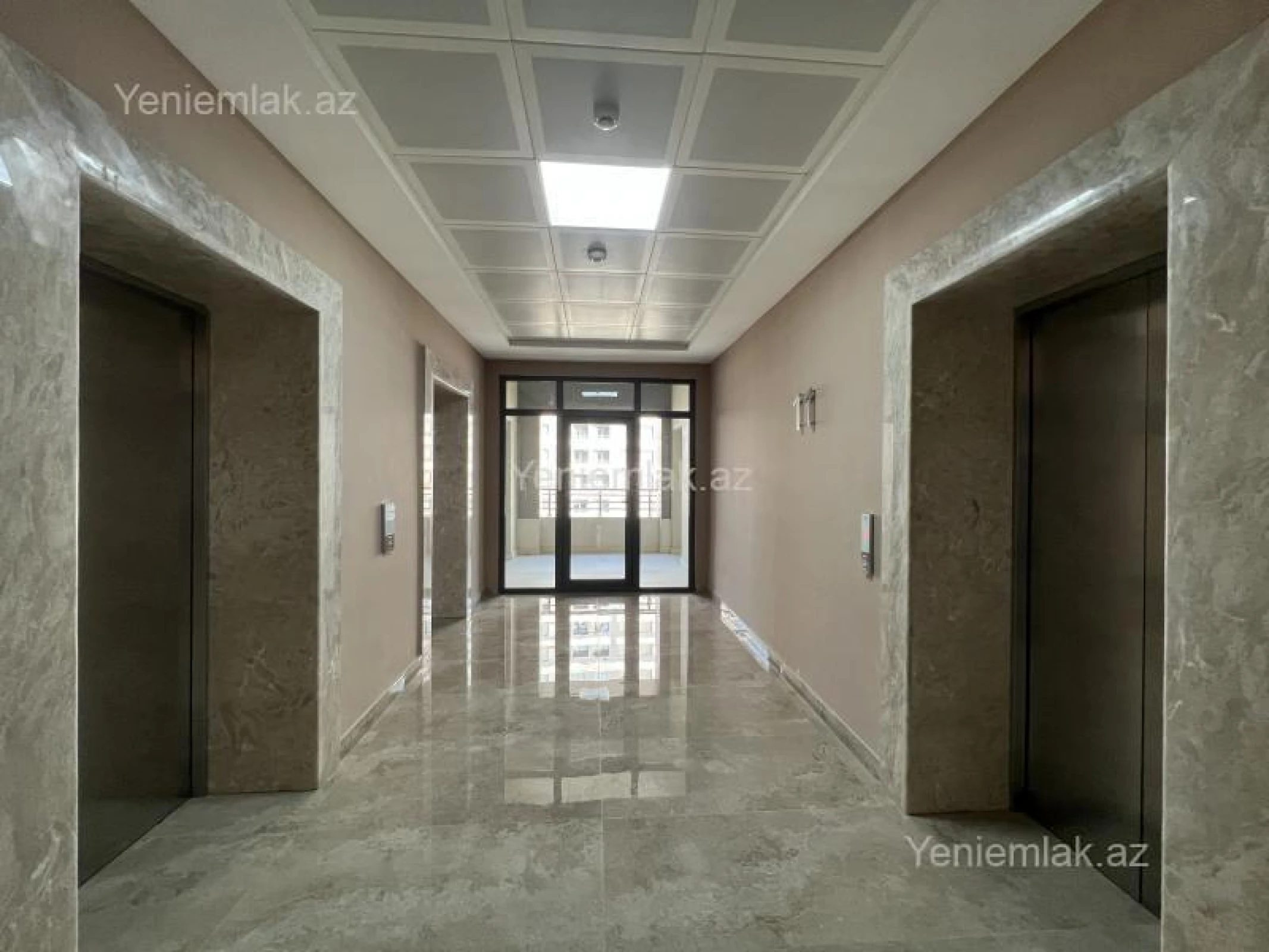 Satılır 3 otaqlı yeni tikili 165 m²