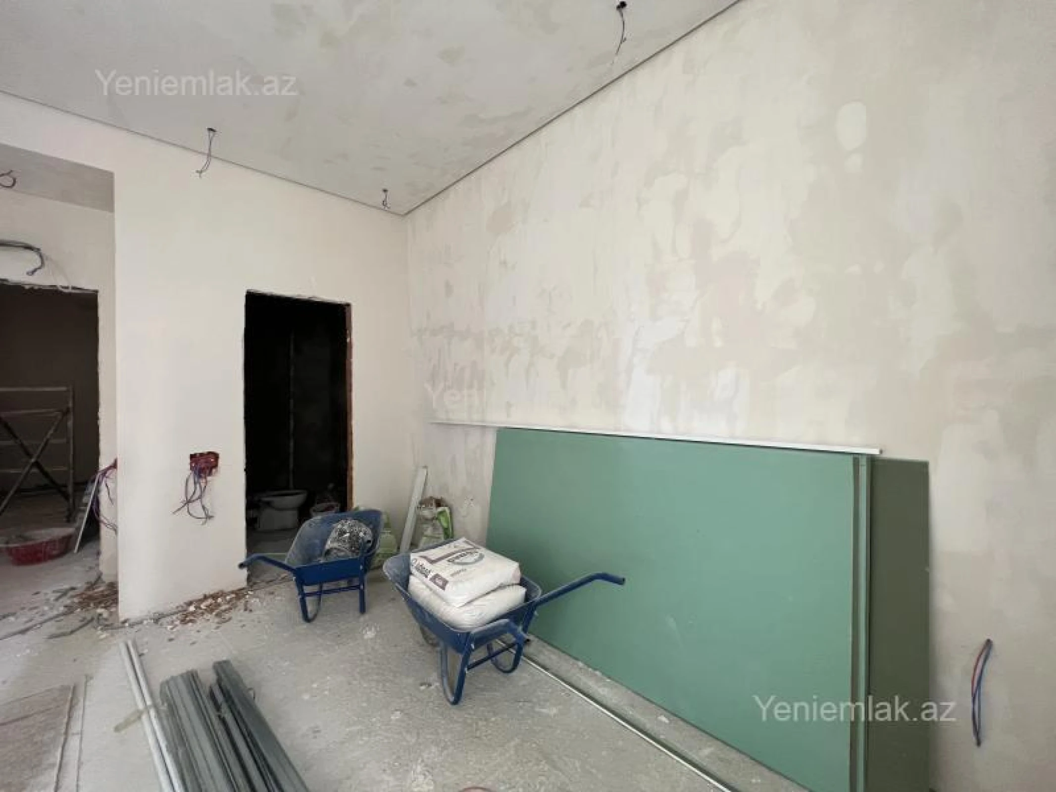 Satılır 3 otaqlı yeni tikili 165 m²
