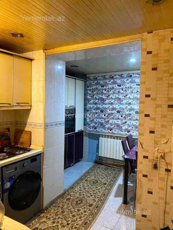 Satılır 3 otaqlı köhnə tikili 68 m²