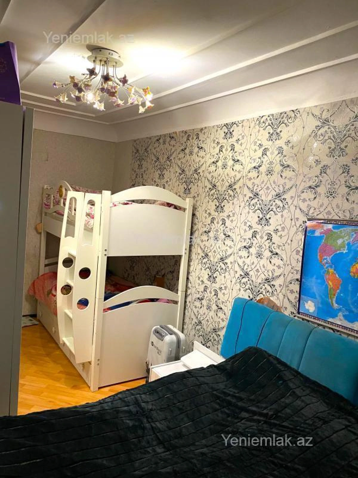 Satılır 3 otaqlı köhnə tikili 68 m²