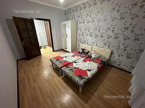 Satılır 2 otaqlı köhnə tikili 60 m²