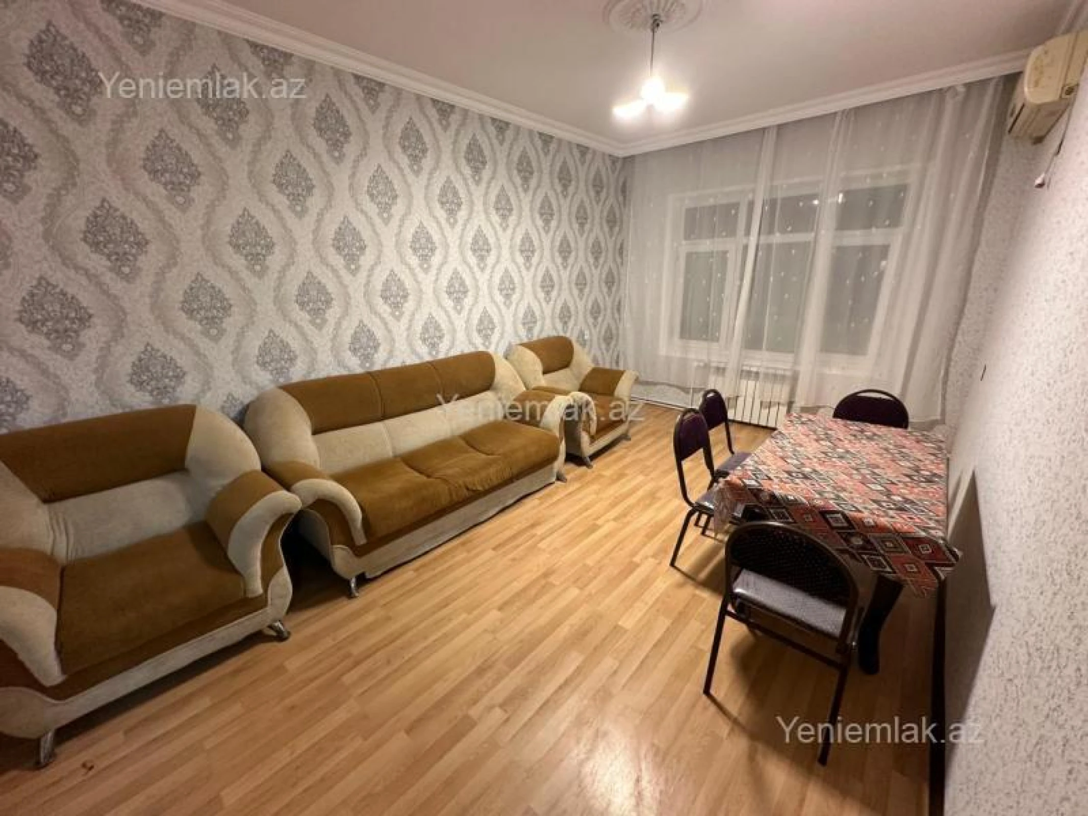 Satılır 2 otaqlı köhnə tikili 60 m²