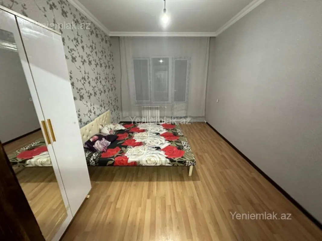 Satılır 2 otaqlı köhnə tikili 60 m²