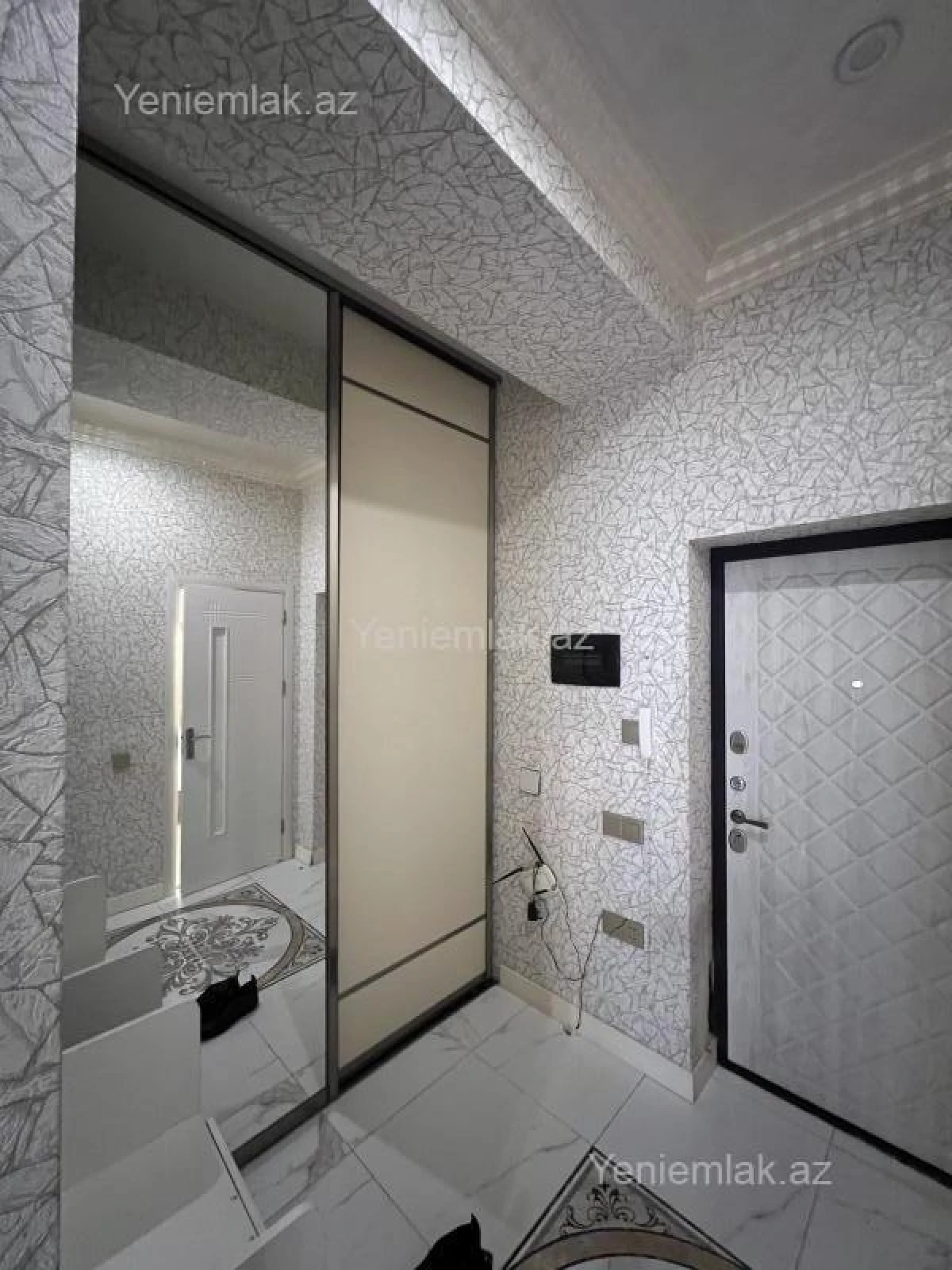 Satılır 2 otaqlı yeni tikili 62 m²