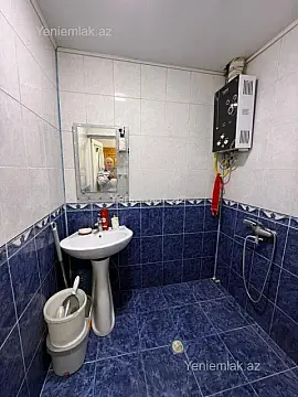 Satılır 3 otaqlı köhnə tikili 60 m²