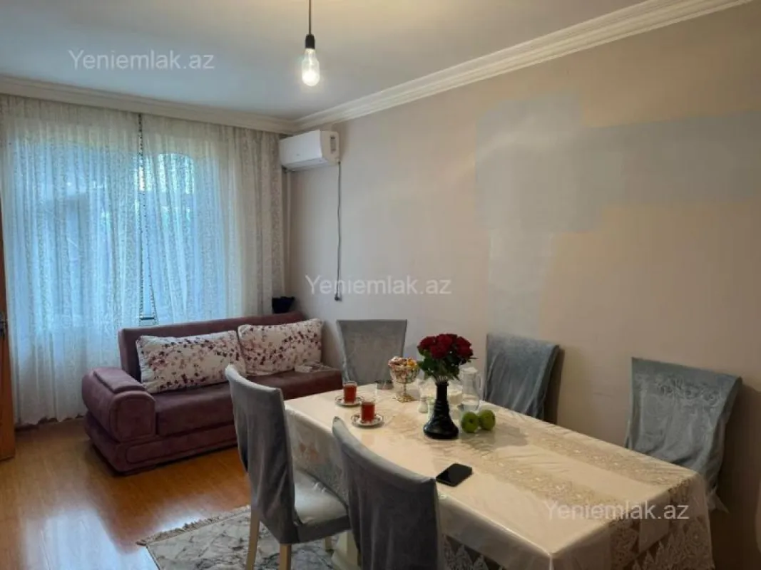 Satılır 3 otaqlı köhnə tikili 60 m²