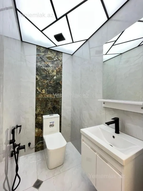 Satılır 2 otaqlı yeni tikili 75 m²