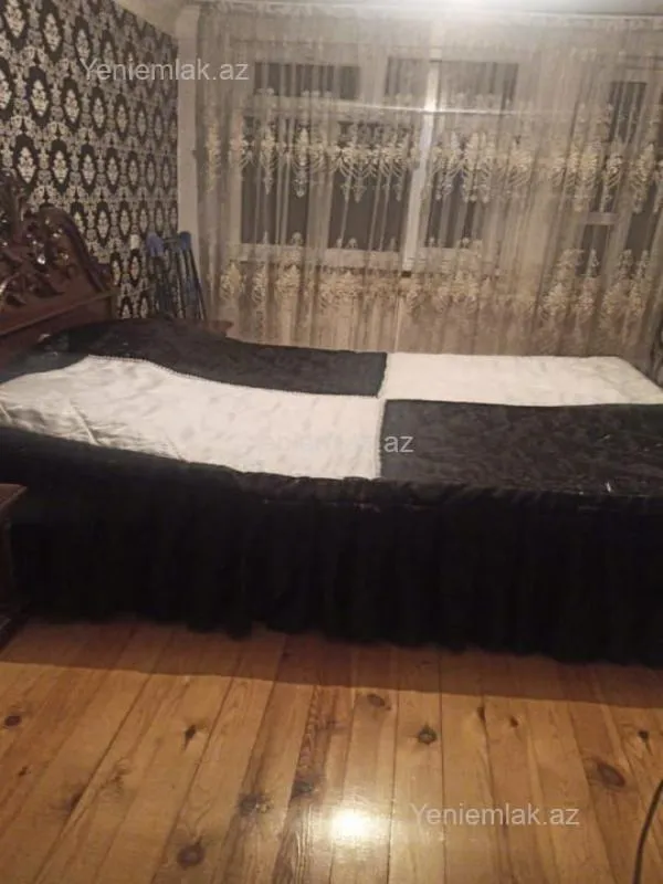 Satılır 3 otaqlı köhnə tikili 72 m²