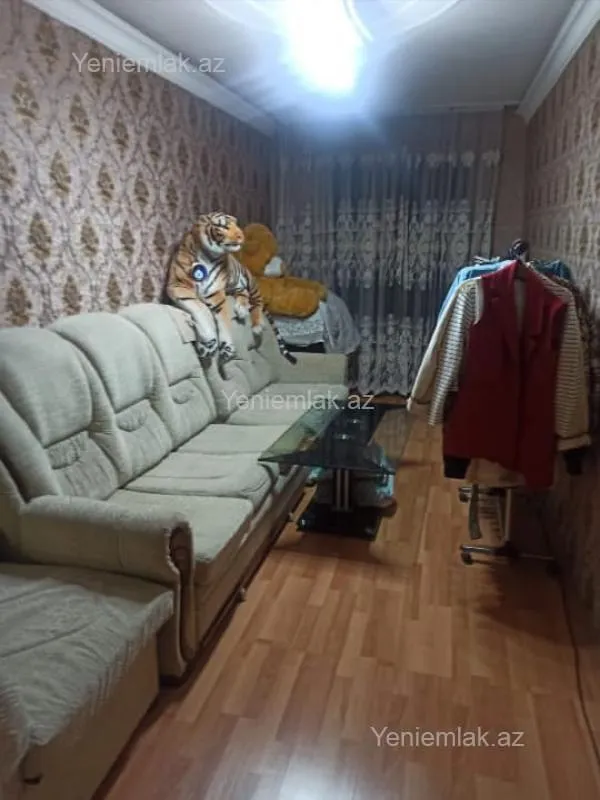 Satılır 3 otaqlı köhnə tikili 72 m²