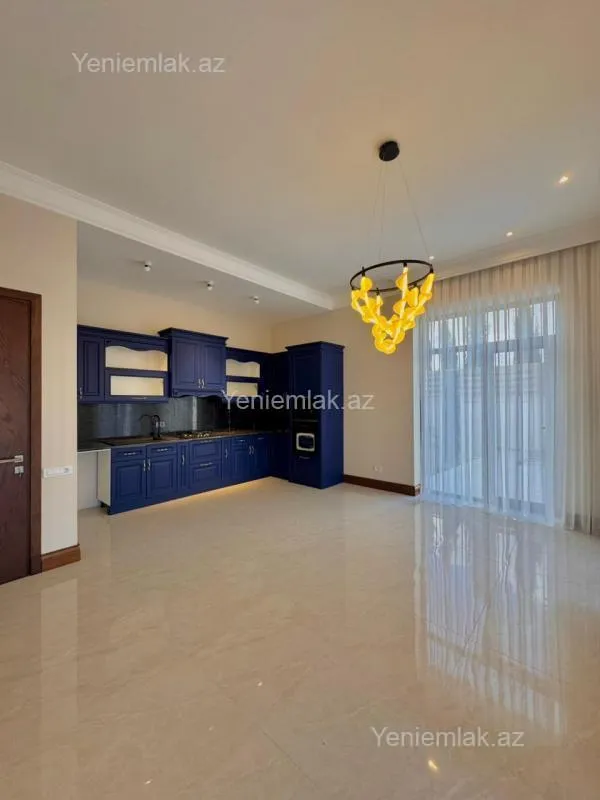 Satılır 6 otaqlı həyət evi 350 m²