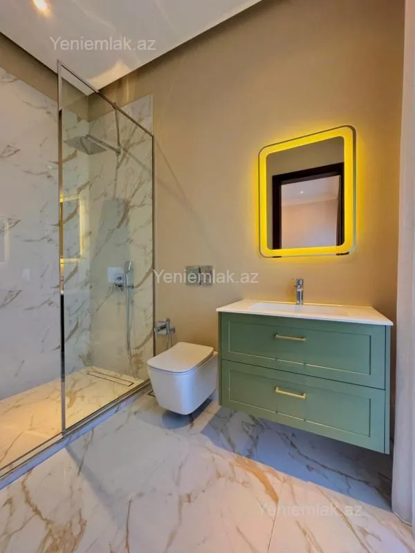 Satılır 6 otaqlı həyət evi 350 m²