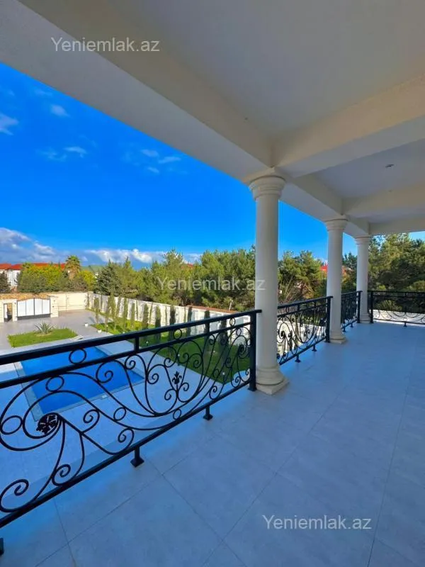Satılır 6 otaqlı həyət evi 350 m²