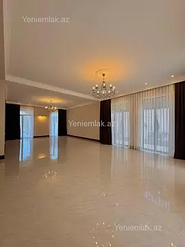 Satılır 6 otaqlı həyət evi 350 m²