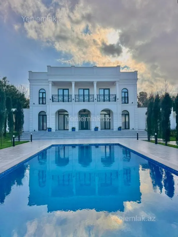 Satılır 6 otaqlı həyət evi 350 m²