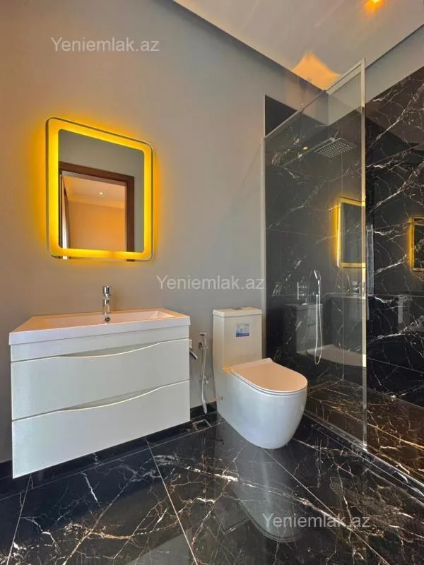 Satılır 6 otaqlı həyət evi 350 m²
