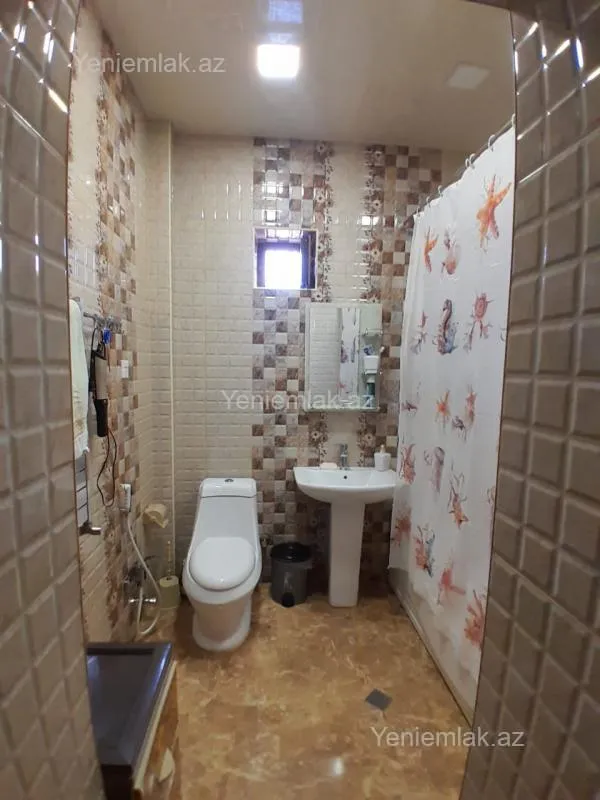 Satılır 6 otaqlı həyət evi 220 m²